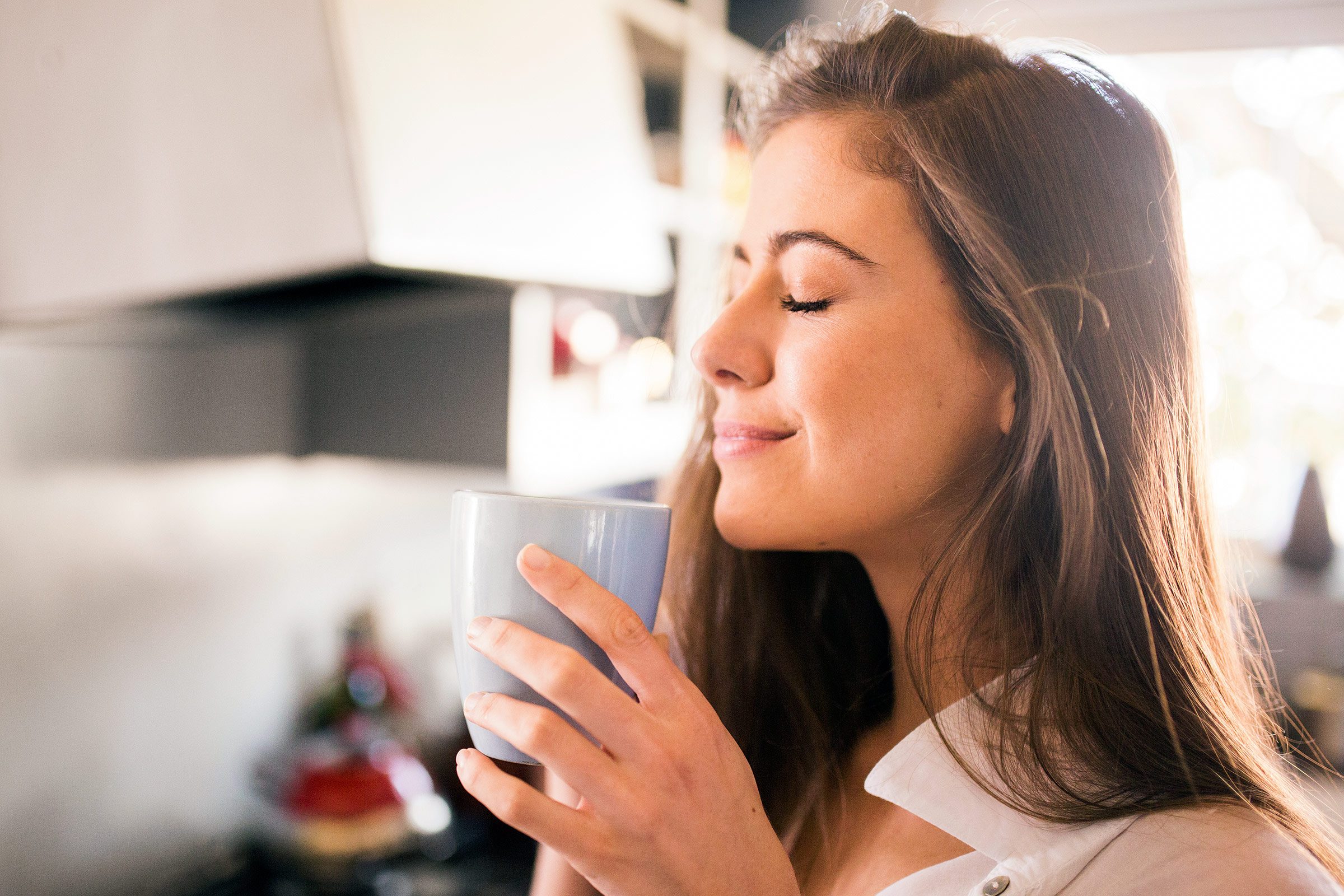 09-mindful-eating-smell-coffee
