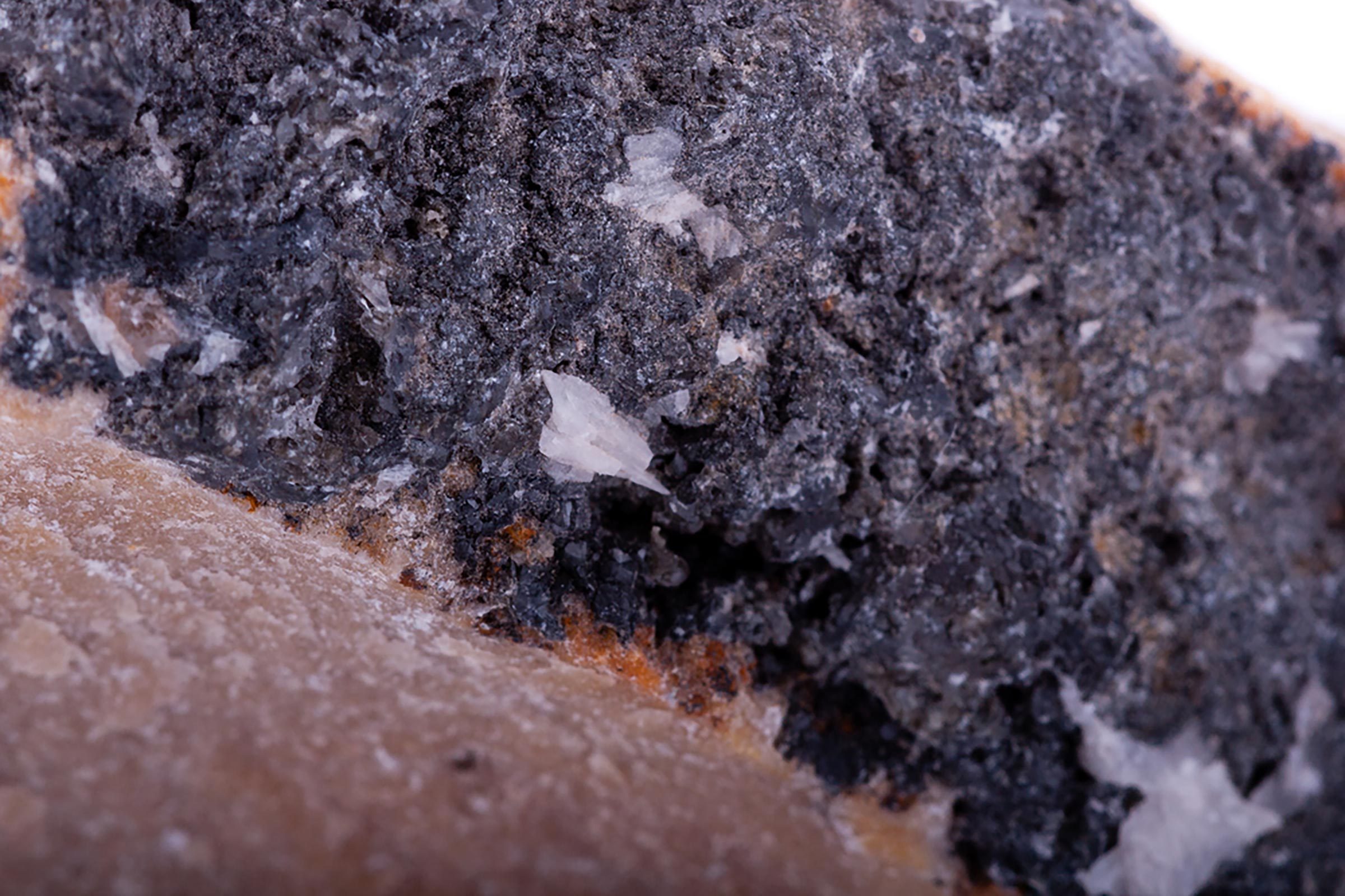chromium mineral