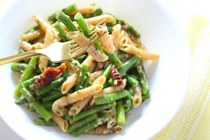 Lemon Asparagus Pesto Pasta.