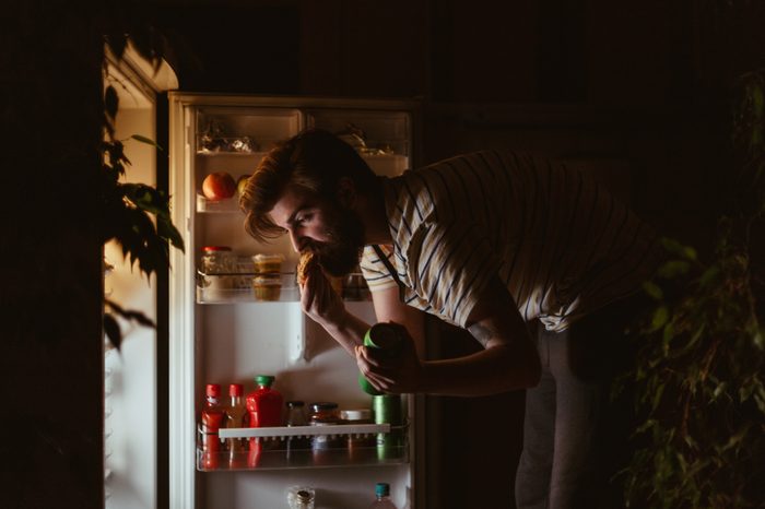 eating food at night and health