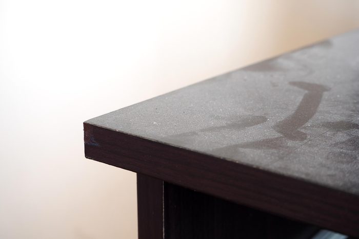 dust table