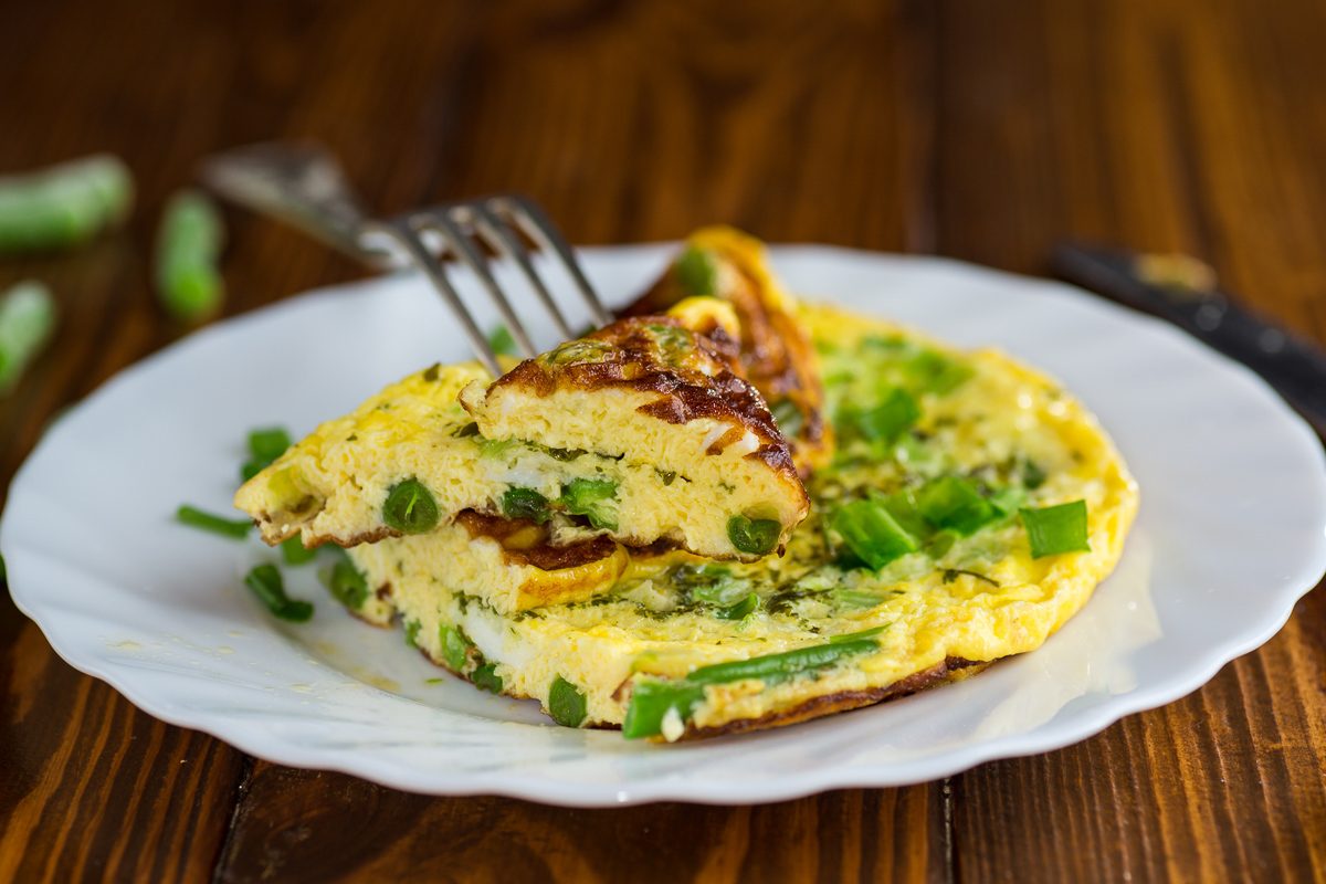 omelet with beans